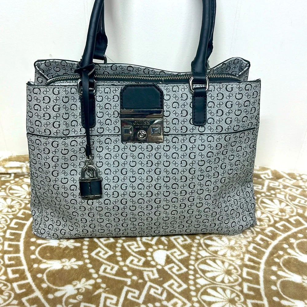 Guess Gray Patterned Women's Bag